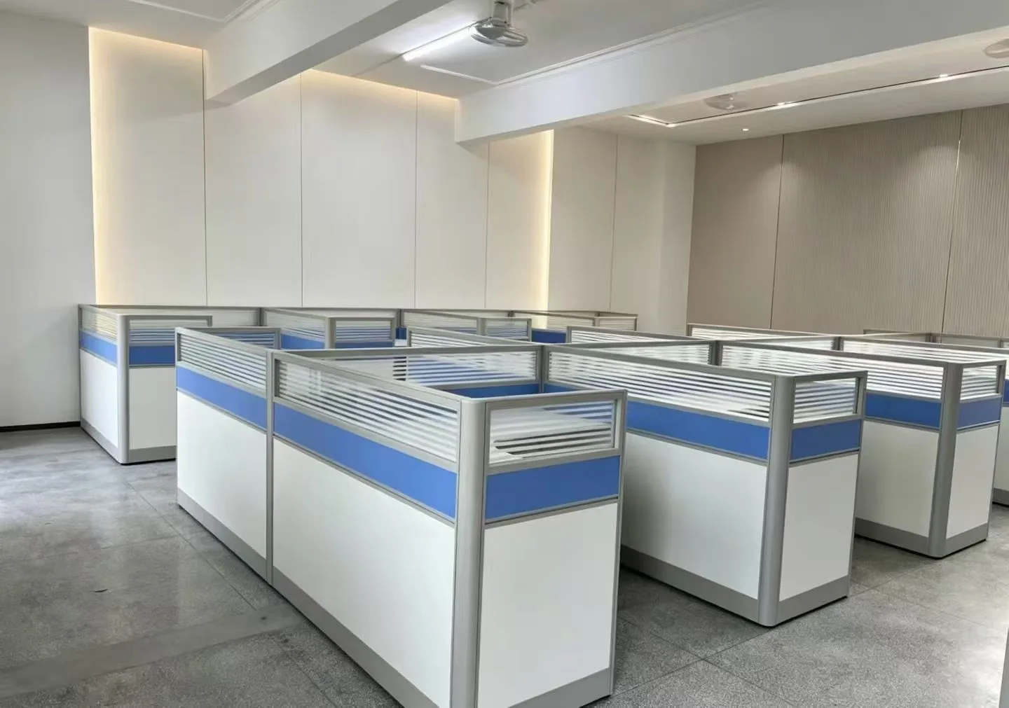 Blue panel workstations
