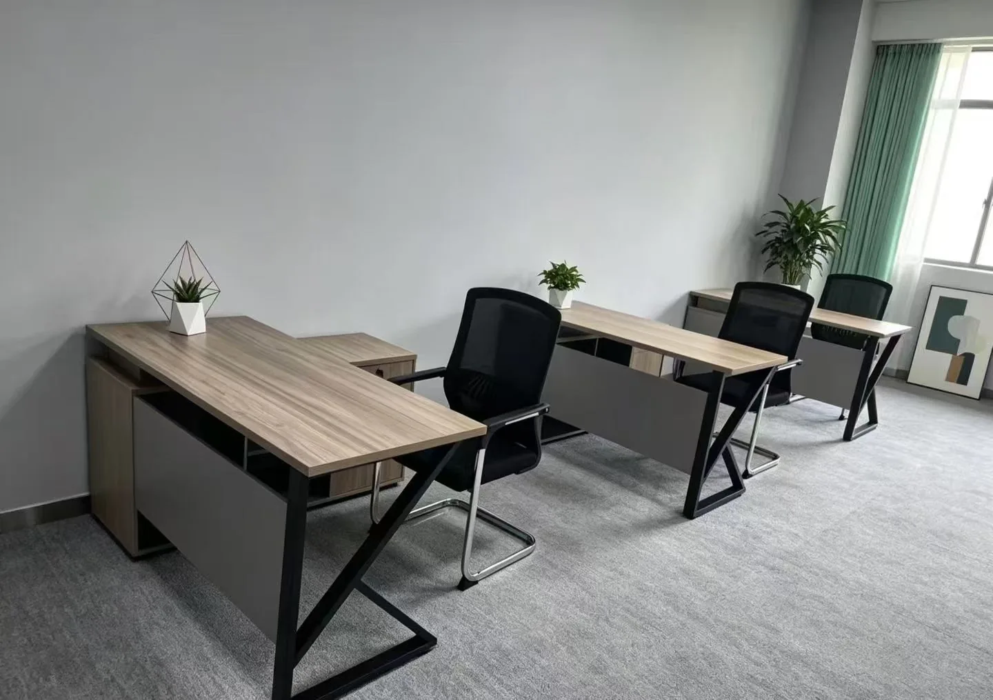 Executive desk set